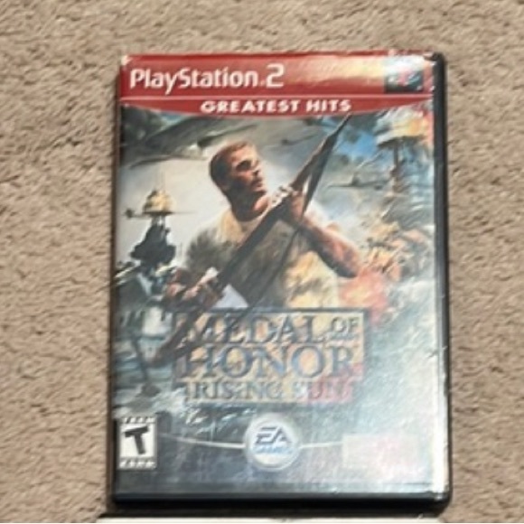 Play station 2 with 2 memory cards call of duty head set - Picture 2 of 3